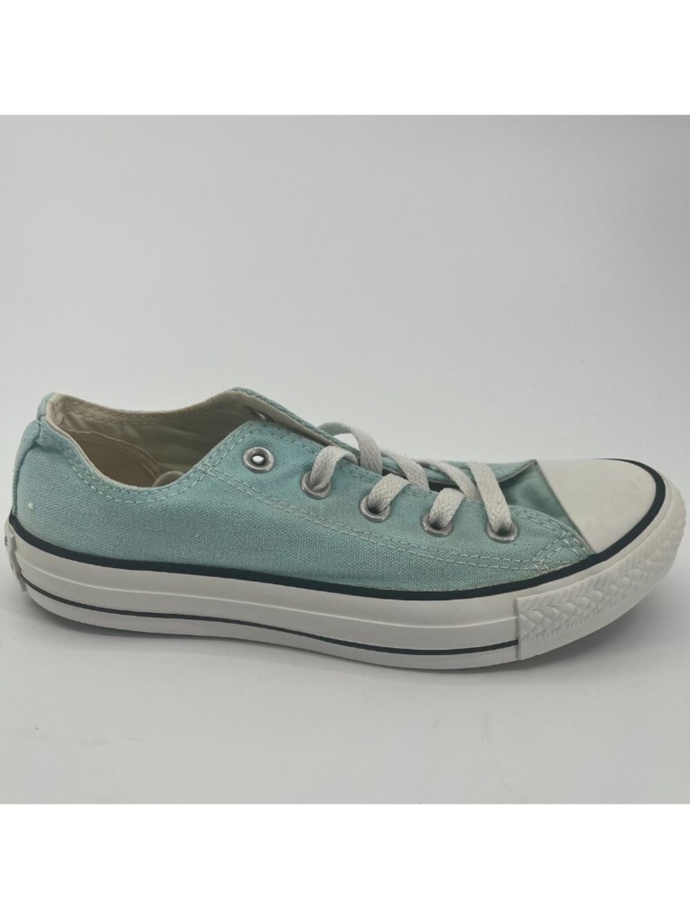 Converse Chuck Taylor All Star Low Womens Size 6 Blue Athletic Shoes Sneakers